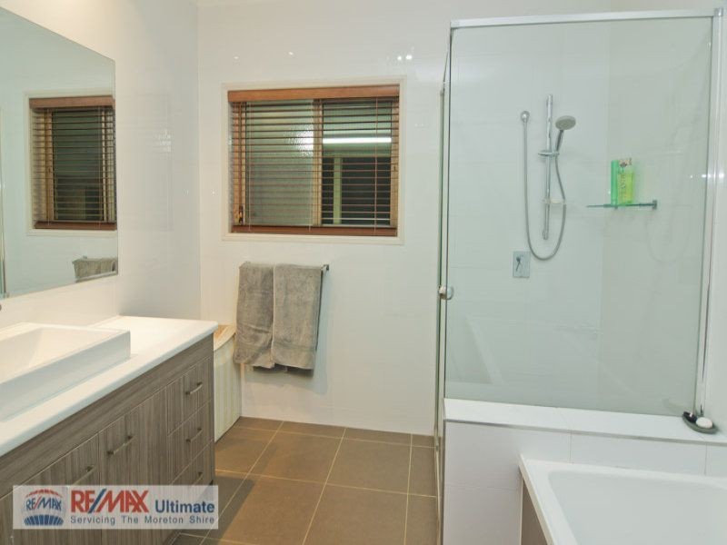 82 Burgundy Drive, Morayfield QLD 4506