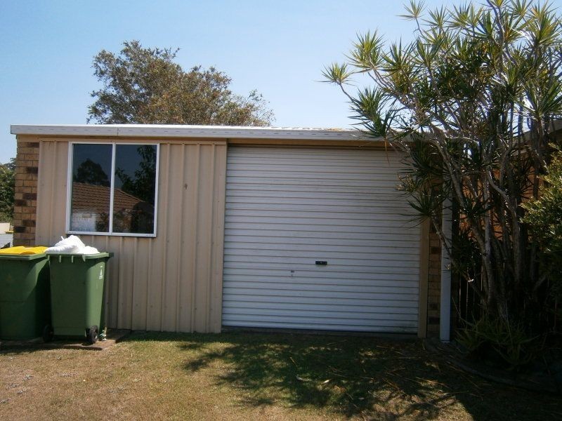 8 Frangipani Court, Kallangur QLD 4503