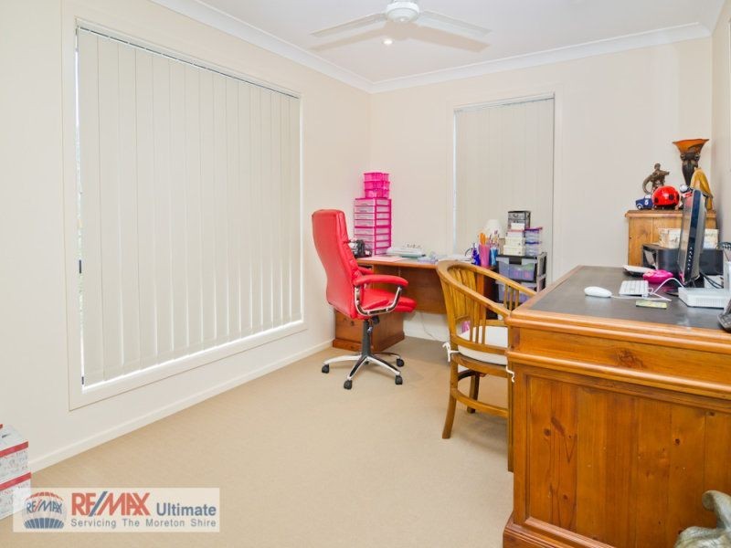 23-27 Sandheath Place, Sandstone Point QLD 4511