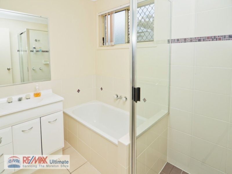Rothwell QLD 4022