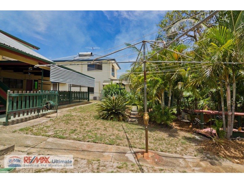 26 Bishop Road, Beachmere QLD 4510