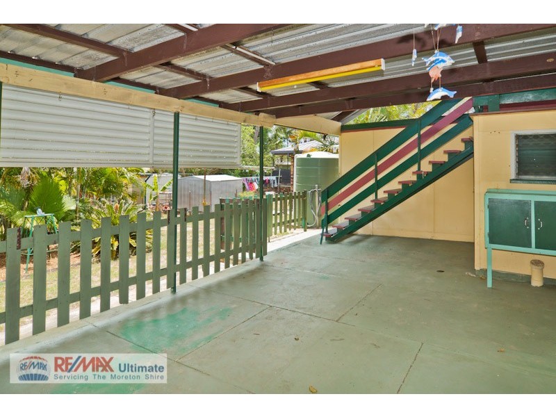 26 Bishop Road, Beachmere QLD 4510