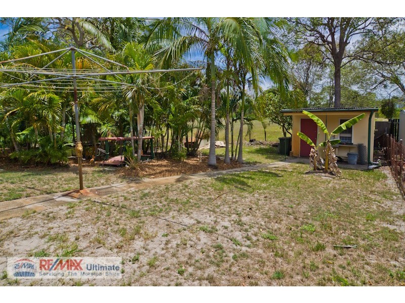 26 Bishop Road, Beachmere QLD 4510