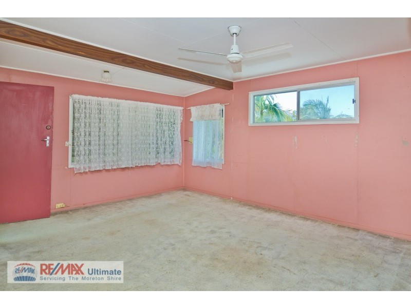 26 Bishop Road, Beachmere QLD 4510