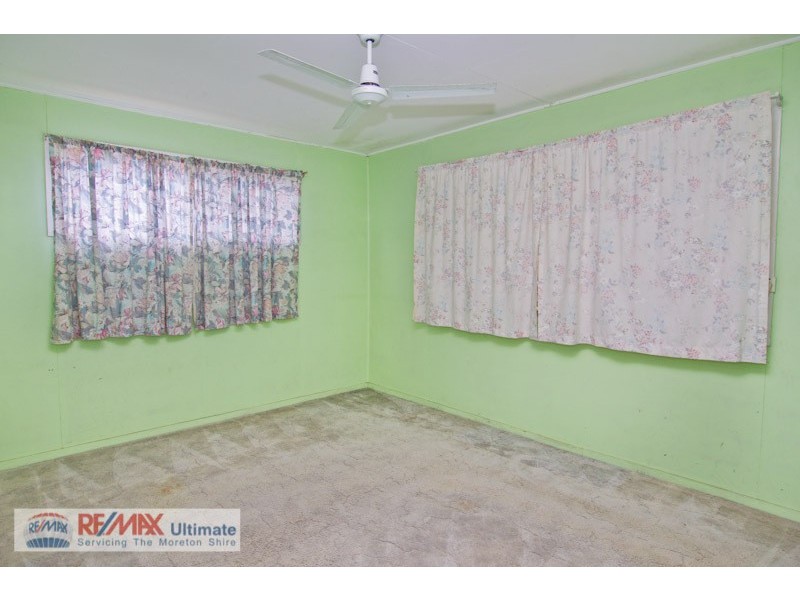 26 Bishop Road, Beachmere QLD 4510