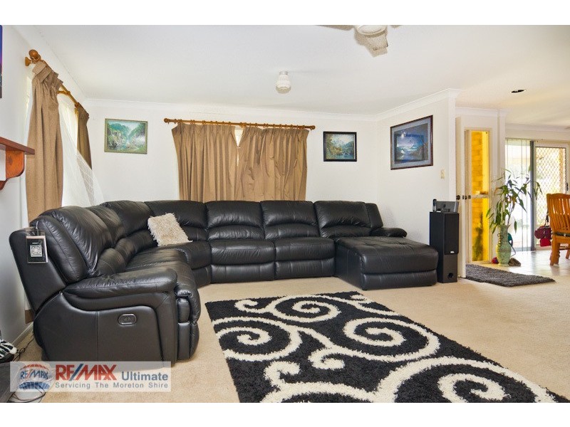 17 Moore Road, Burpengary QLD 4505