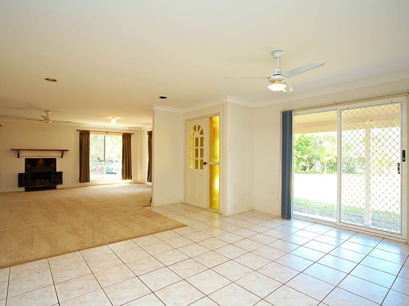 17 Moore Road, Burpengary QLD 4505