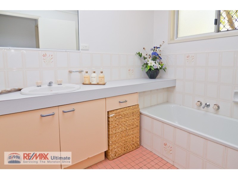 17 Moore Road, Burpengary QLD 4505