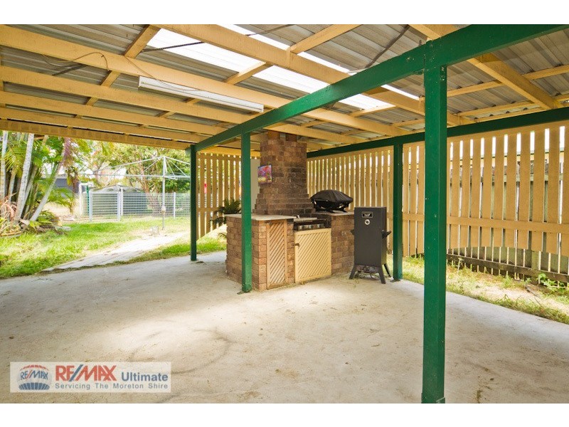 17 Moore Road, Burpengary QLD 4505