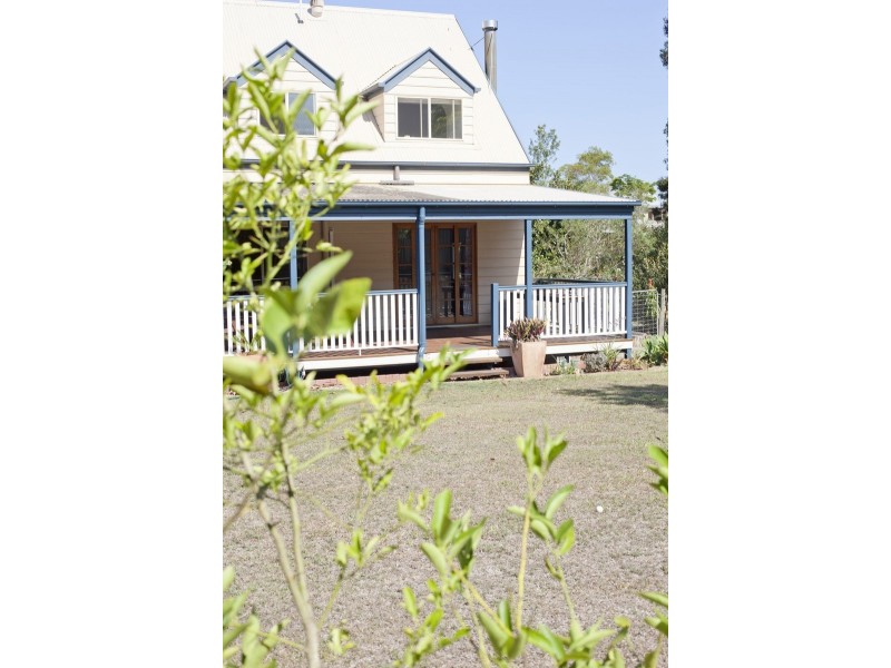 10 Taroona Court, Peachester QLD 4519