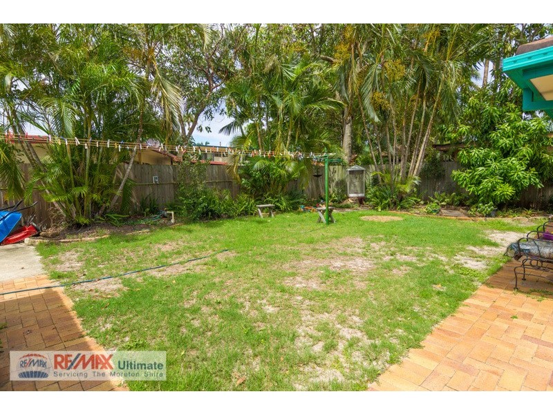 9 Gillian St, Beachmere QLD 4510