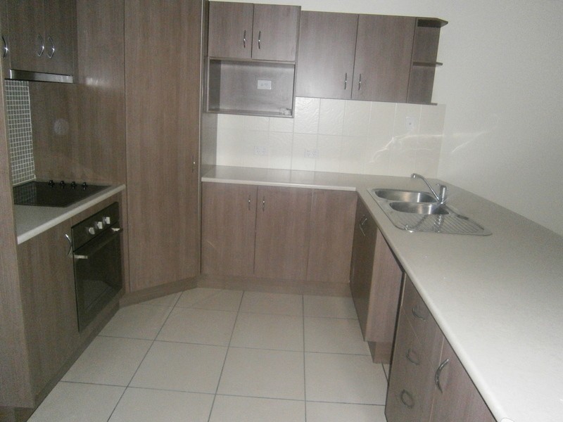 Unit B/16  Adonis Court, Rothwell QLD 4022