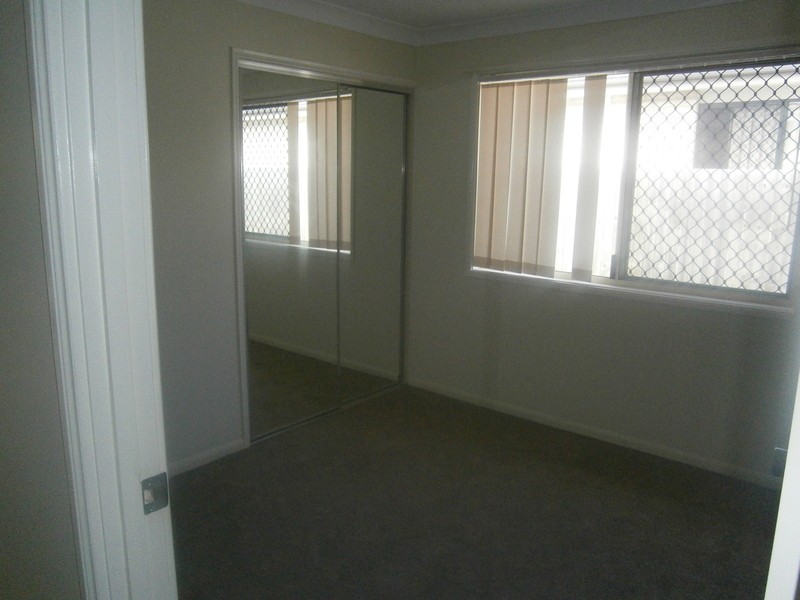 Unit B/16  Adonis Court, Rothwell QLD 4022