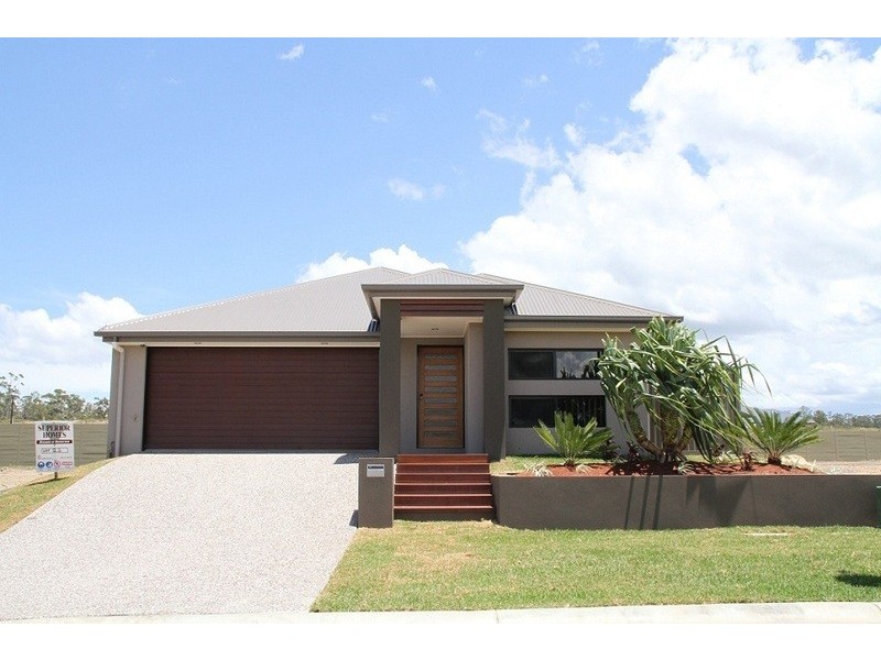 32 Champion Circuit, Narangba QLD 4504