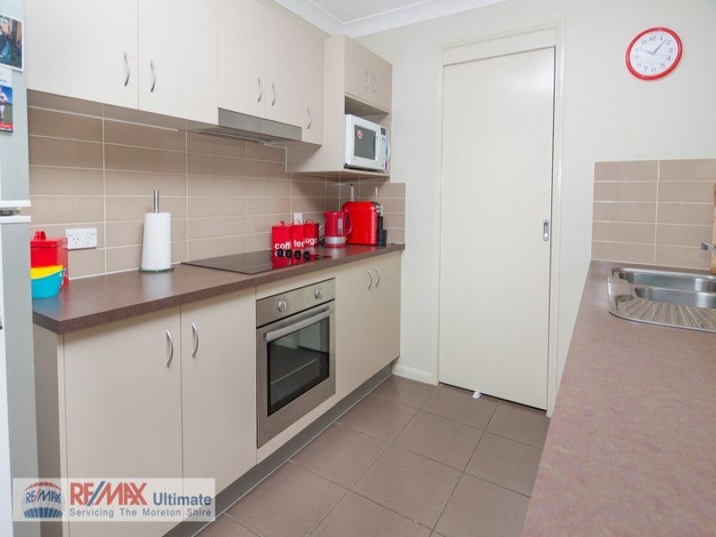 1/6 Eugenia Avenue, Rothwell QLD 4022