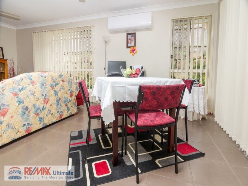 1/6 Eugenia Avenue, Rothwell QLD 4022
