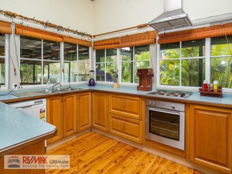 25 Bellay Road, Beachmere QLD 4510