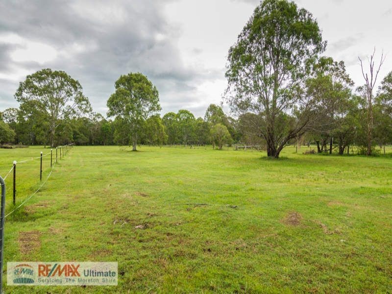 25 Bellay Road, Beachmere QLD 4510