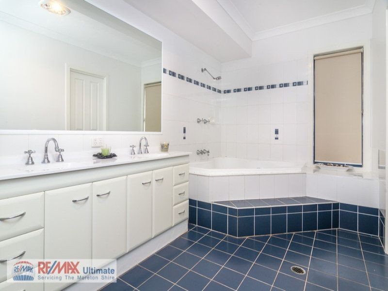 8 Mannikin Street, Narangba QLD 4504