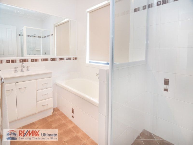 8 Mannikin Street, Narangba QLD 4504
