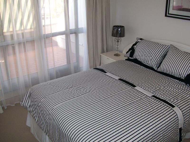 B9/10 Spinnaker Drive, Sandstone Point QLD 4511