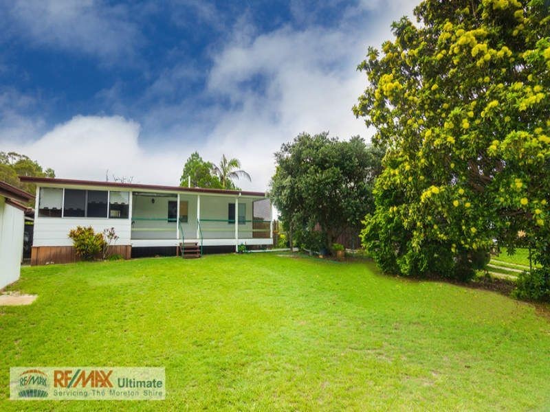 18 Bishop Road, Beachmere QLD 4510