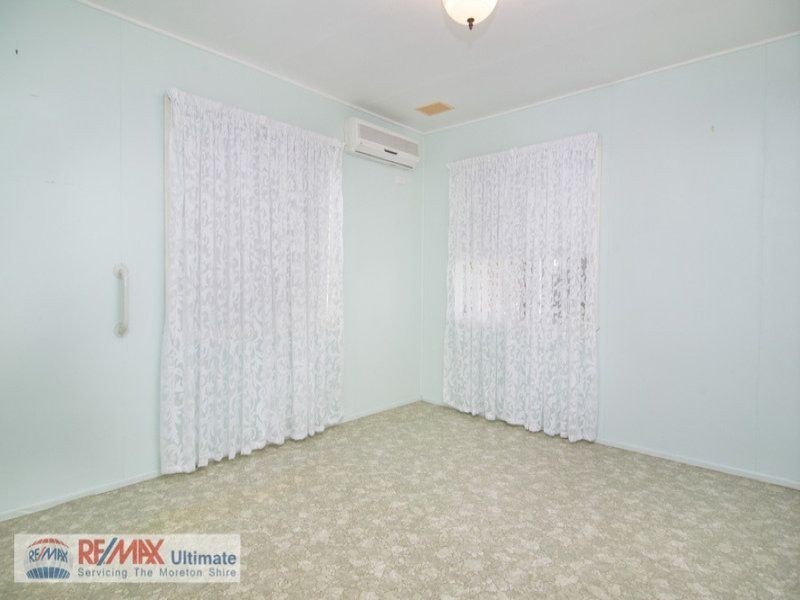 18 Bishop Road, Beachmere QLD 4510