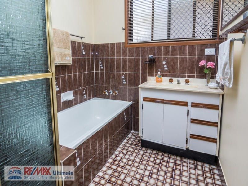 15 Pelican Street, Bellara QLD 4507