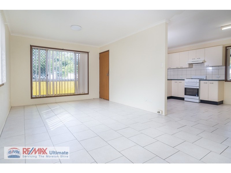 10  Egan Avenue, Beachmere QLD 4510