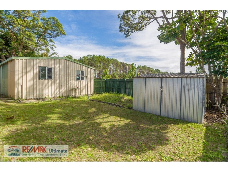 10  Egan Avenue, Beachmere QLD 4510