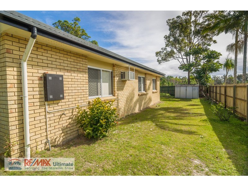 10  Egan Avenue, Beachmere QLD 4510