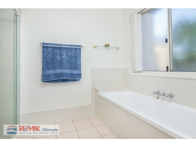 100 Coach Rd West, Morayfield QLD 4506