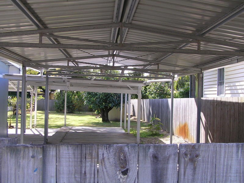 5 Elizabeth Street, Beachmere QLD 4510