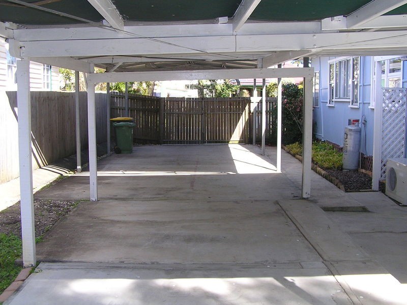 5 Elizabeth Street, Beachmere QLD 4510
