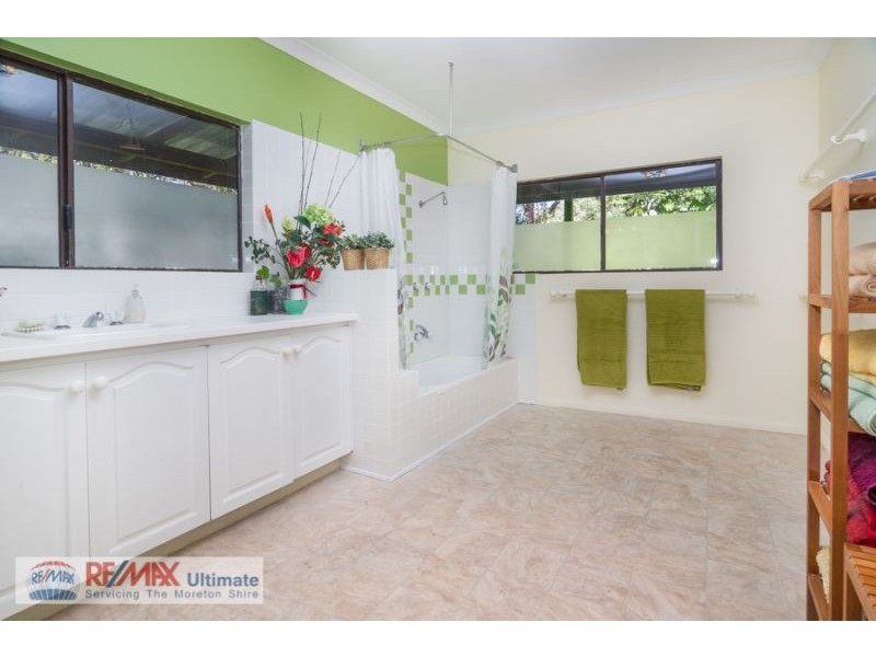 155 W Lindsay Road, Wamuran QLD 4512