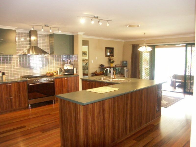 11-13 Eureka Crt, Wamuran QLD 4512