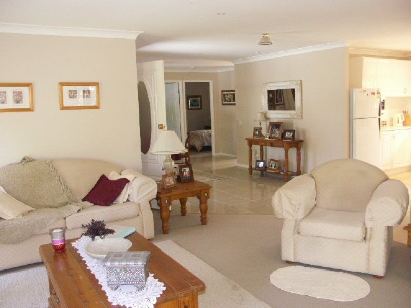 16 Mifawny Rd, Elimbah QLD 4516