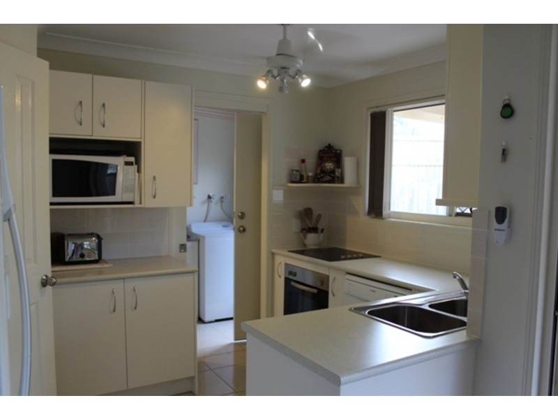 2/12 Mumford, Narangba QLD 4504