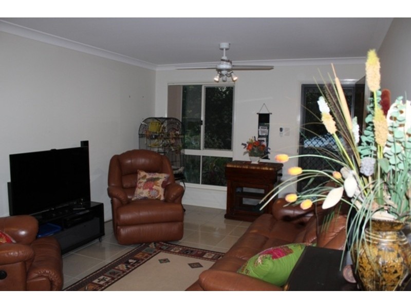 2/12 Mumford, Narangba QLD 4504