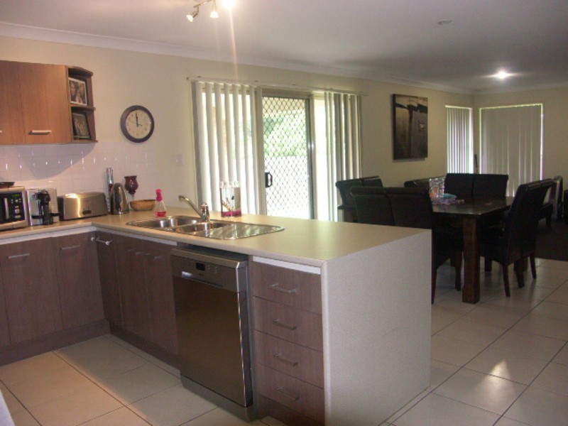 84 Woodrose, Morayfield QLD 4506