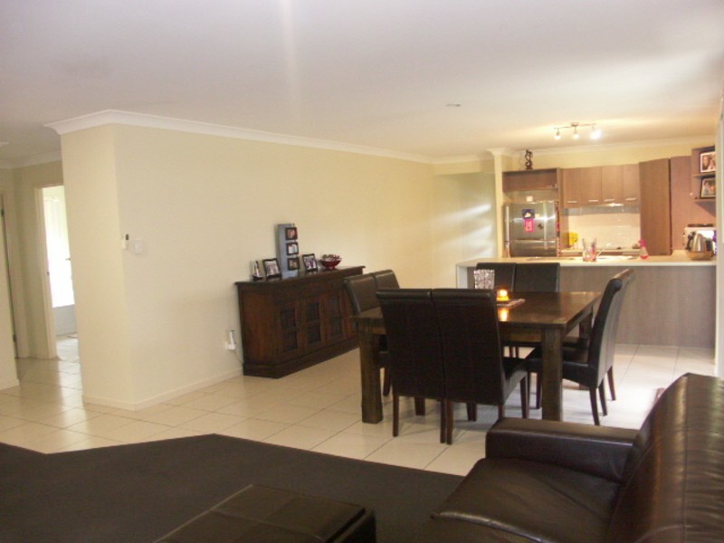 84 Woodrose, Morayfield QLD 4506