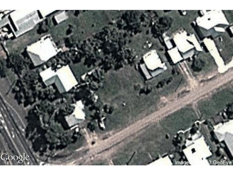 4 Fourteenth A Street, Home Hill QLD 4806