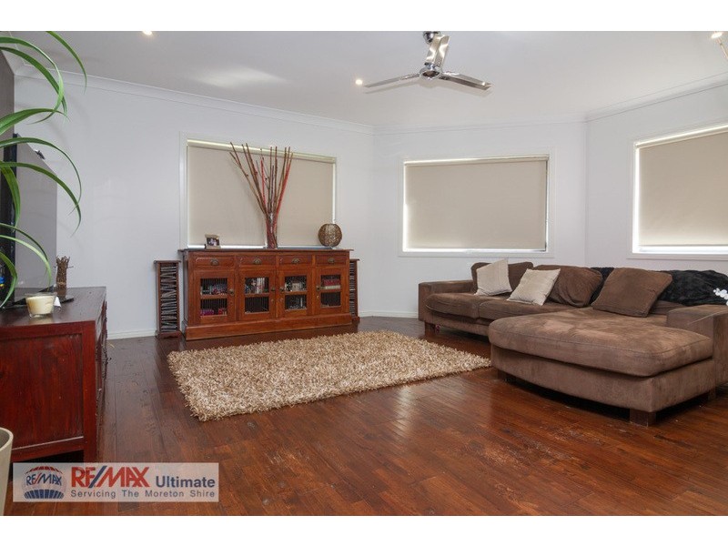 8 Mannikin Street, Narangba QLD 4504