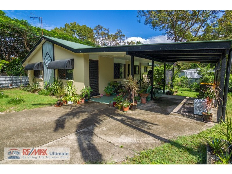 86 Bishop Road, Beachmere QLD 4510