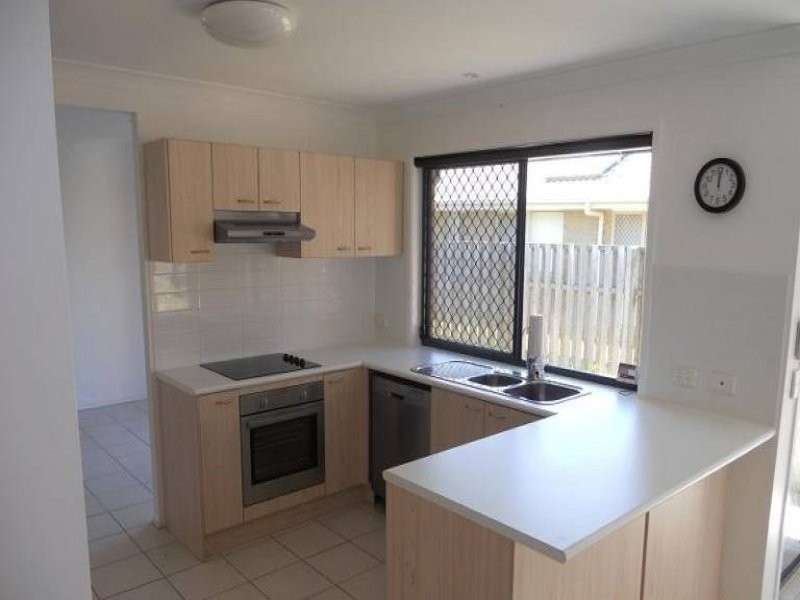 7 Hollywood Ave, Bellmere QLD 4510