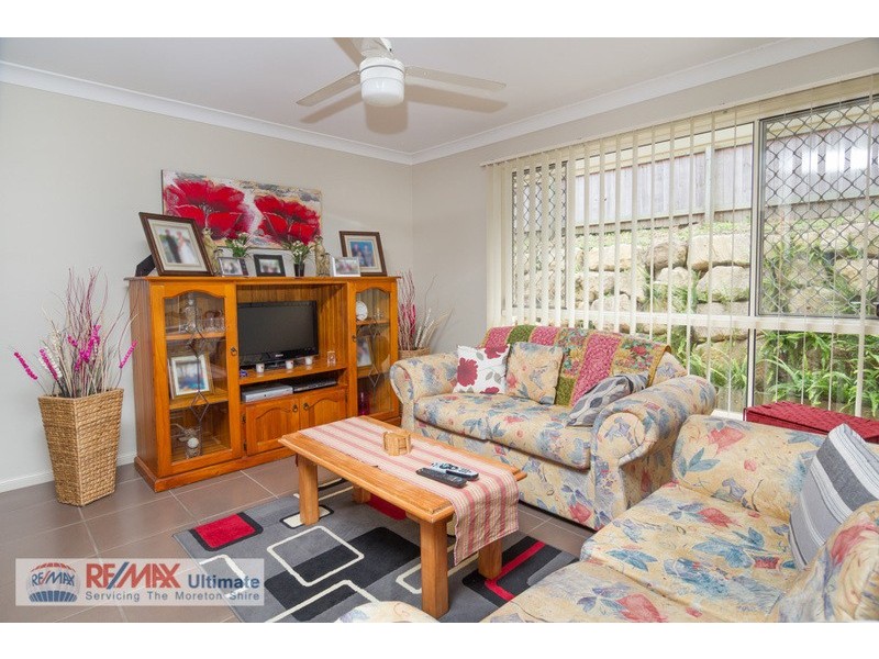 1/6 Eugenia Avenue, Rothwell QLD 4022