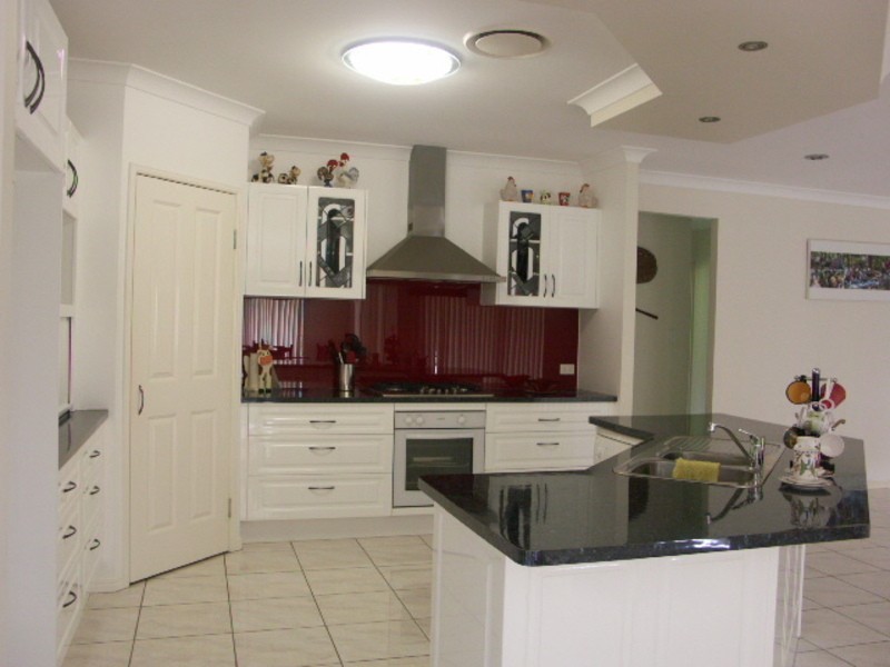 2-4  Oakey Fields Court, Burpengary QLD 4505