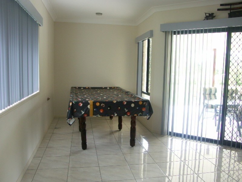 2-4  Oakey Fields Court, Burpengary QLD 4505