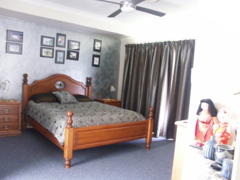 2-4  Oakey Fields Court, Burpengary QLD 4505