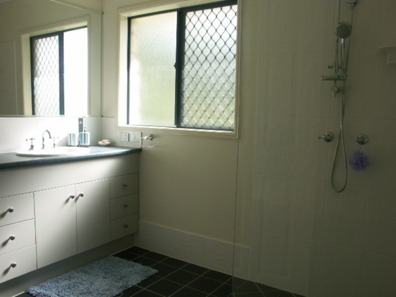 2-4  Oakey Fields Court, Burpengary QLD 4505